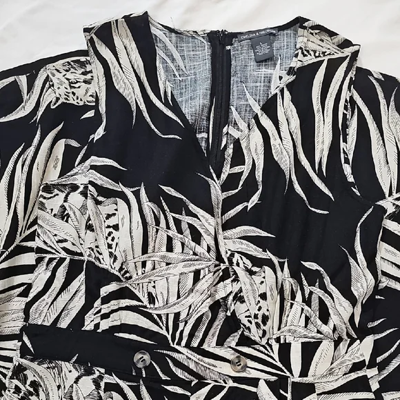 Chelsea & Theodore Monochrome Tropical Jumpsuit - Picture 3 of 5